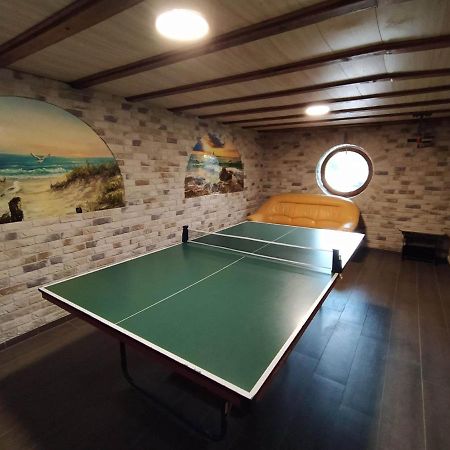 Camelot Apartment Leba Bagian luar foto