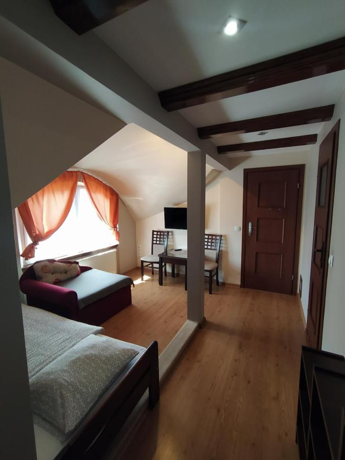 Camelot Apartment Leba Bagian luar foto