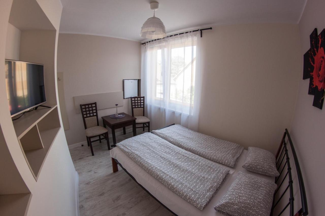 Camelot Apartment Leba Bagian luar foto
