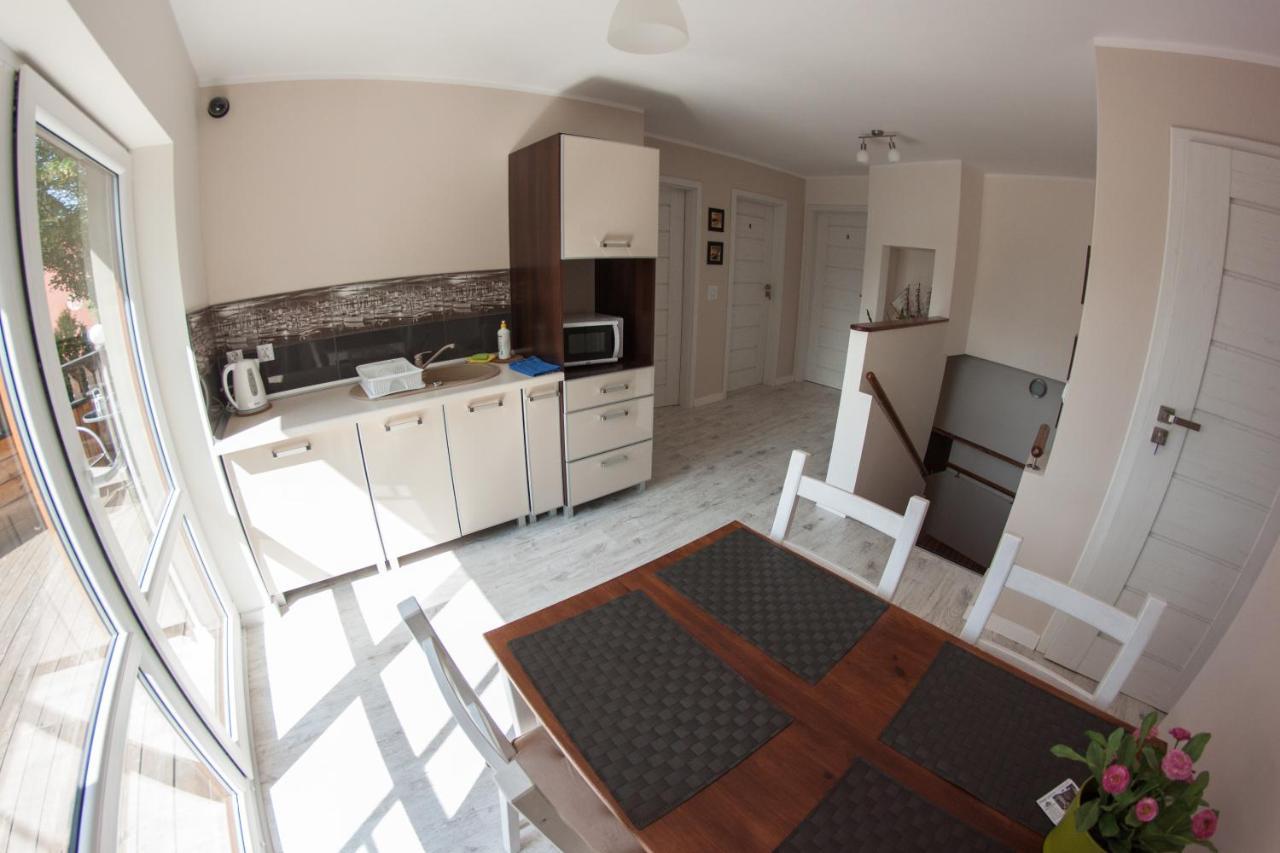 Camelot Apartment Leba Bagian luar foto